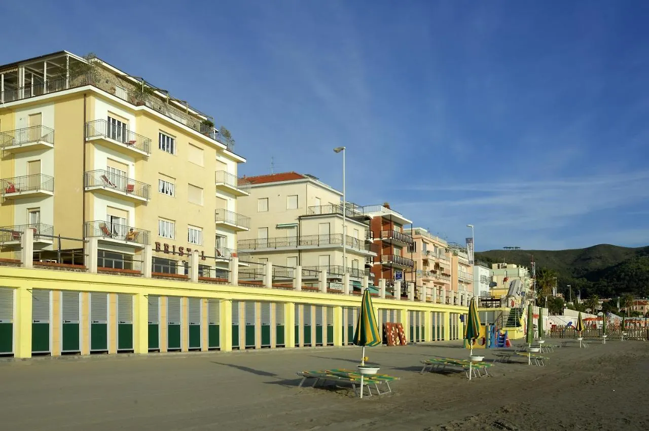 Hotel Bristol Laigueglia Italien